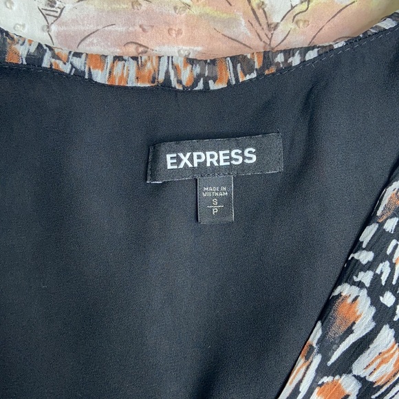 Express cropped low cut blouse sz S - Picture 5 of 5